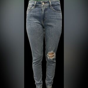 Levi’s Womens 711 Skinny Jeans Size 29
